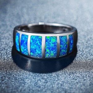 NEW✨ 18k White Gold Blue Fire Opal Silver Ring 6